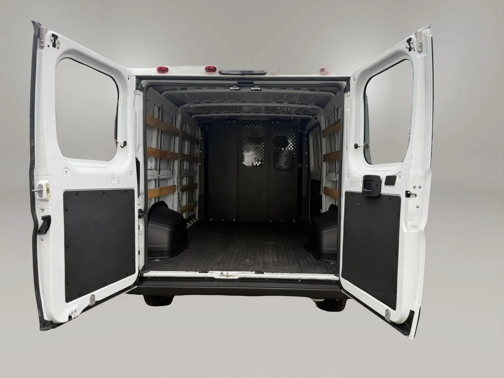 Used 2025 RAM ProMaster 2500 w/ U-Haul Equipment Group FWD image 30