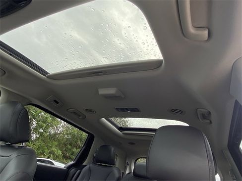 New 2026 Kia Carnival SX image 15