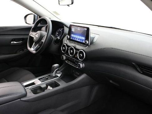 Certified 2025 Nissan Sentra SV FWD image 23