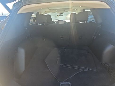 Used 2022 Ford Escape SE w/ SE Sport Appearance Package AWD/4WD image 9