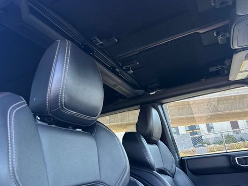 Used 2024 Ford Bronco Raptor w/ Interior Carbon Fiber Pack 6 AWD/4WD image 18