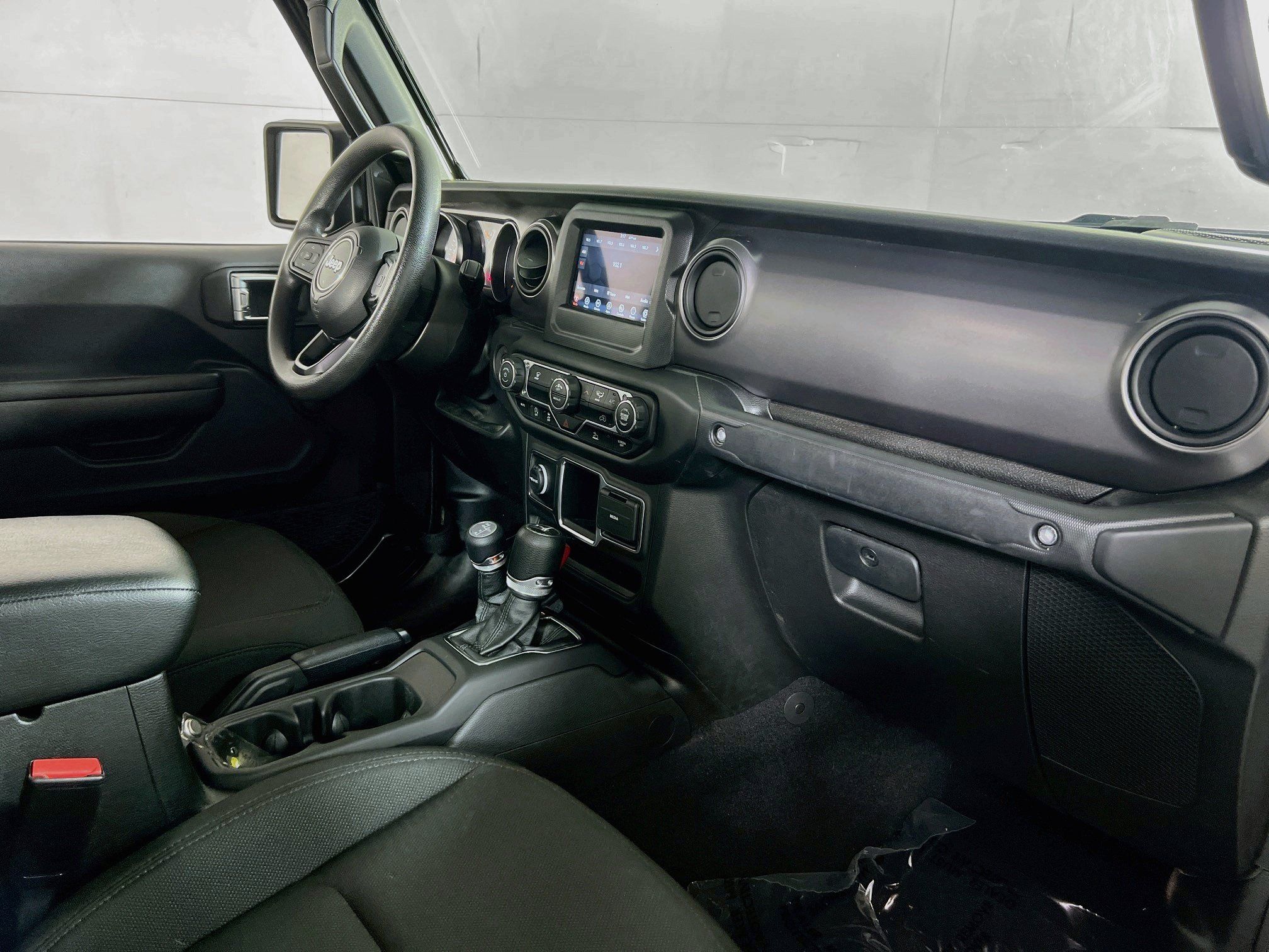 Used 2023 Jeep Gladiator Sport AWD/4WD image 26