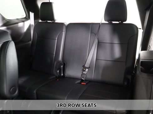 Used 2023 Chevrolet Traverse LT AWD/4WD image 8