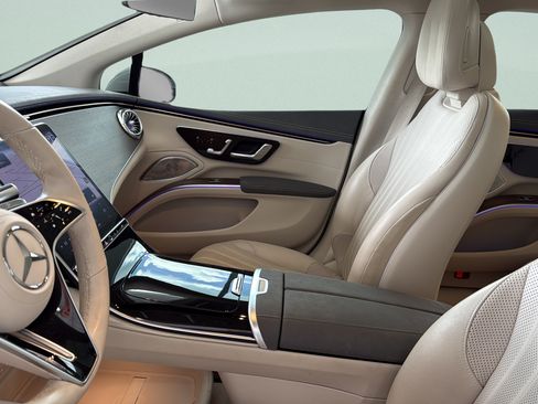 Certified 2022 Mercedes-Benz EQS 450+ Sedan image 14