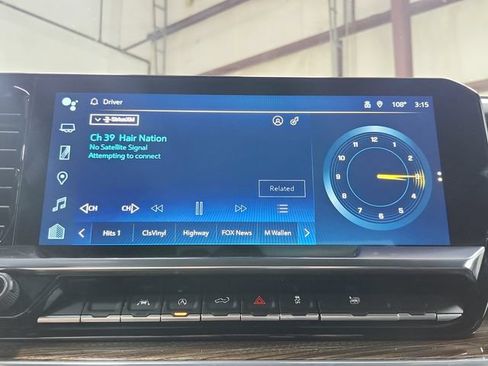 Used 2024 Chevrolet Silverado 1500 LT AWD/4WD image 27