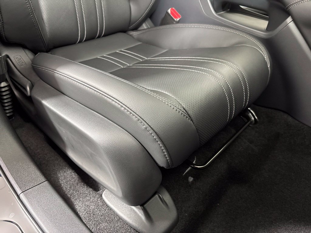 Used 2027 Honda HR-V EX-L image 16