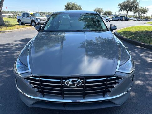 Used 2023 Hyundai Sonata SE FWD image 4