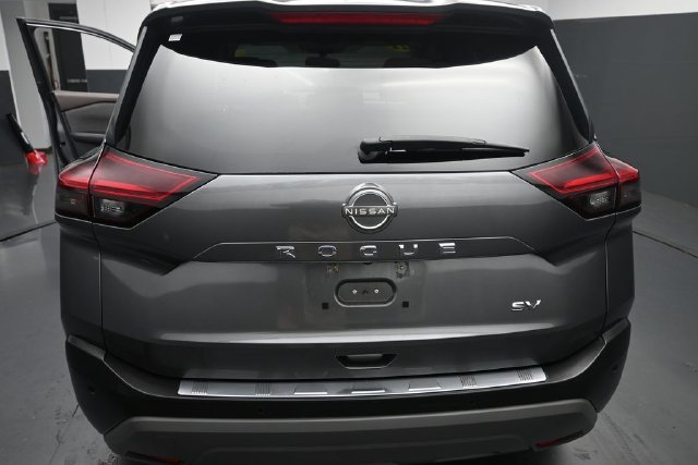 Used 2022 Nissan Rogue SV FWD image 22
