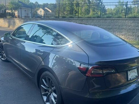 Used 2018 Tesla Model 3 Long Range AWD/4WD image 5