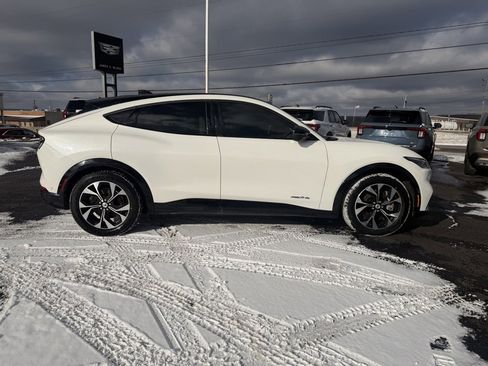 Used 2021 Ford Mustang Mach-E Premium image 9