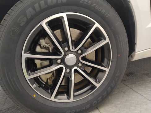 Used 2018 Dodge Grand Caravan GT FWD image 31