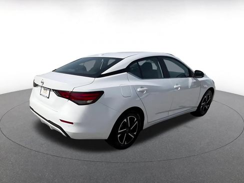 Used 2025 Nissan Sentra SV FWD image 15
