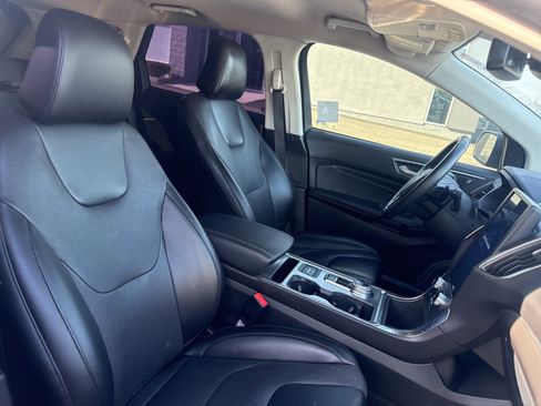 Used 2022 Ford Edge Titanium w/ Equipment Group 301A image 17