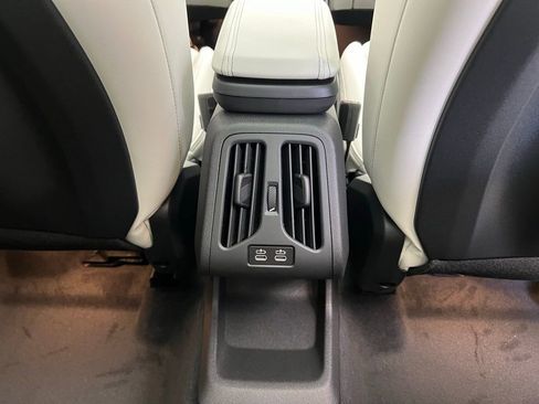 New 2026 BMW X1 xDrive28i w/ Technology Package image 9