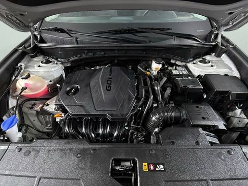 Used 2023 Hyundai Tucson SE image 33