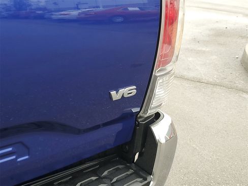 Certified 2023 Toyota Tacoma TRD Off-Road image 8