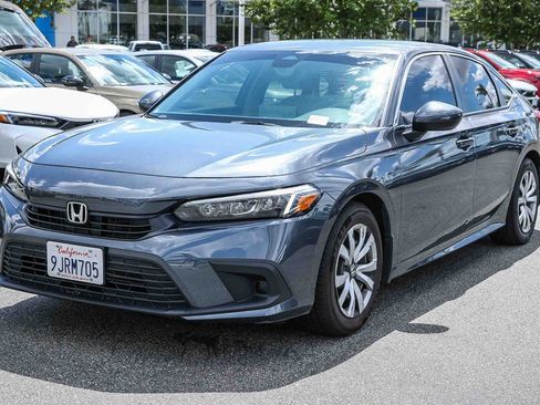 Used 2023 Honda Civic LX image 3