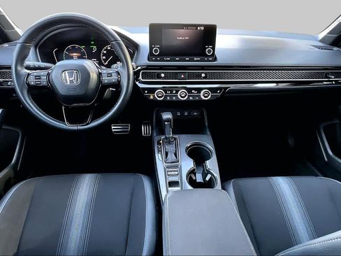Used 2025 Honda Civic Sport image 16
