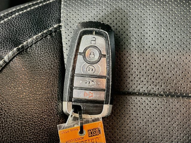 Used 2018 Ford Mustang Premium RWD image 12