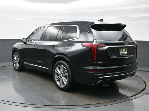 Used 2023 Cadillac XT6 Premium Luxury FWD image 4