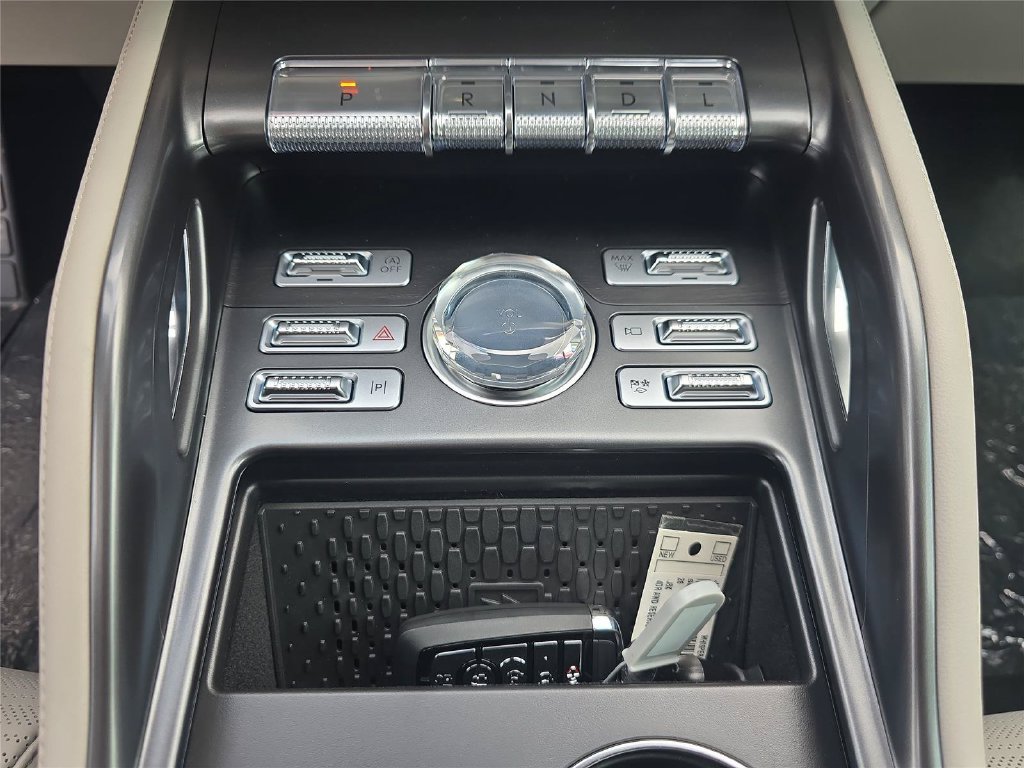 New 2026 Lincoln Nautilus Reserve AWD/4WD image 17