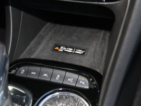 Used 2021 Buick Encore GX Essence w/ Advanced Technology Package image 19