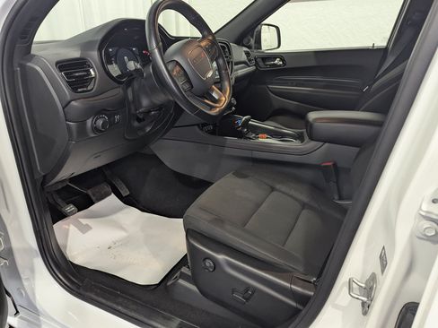 Used 2025 Dodge Durango GT AWD/4WD image 17