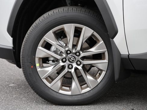 Certified 2025 Toyota RAV4 XLE Premium image 7