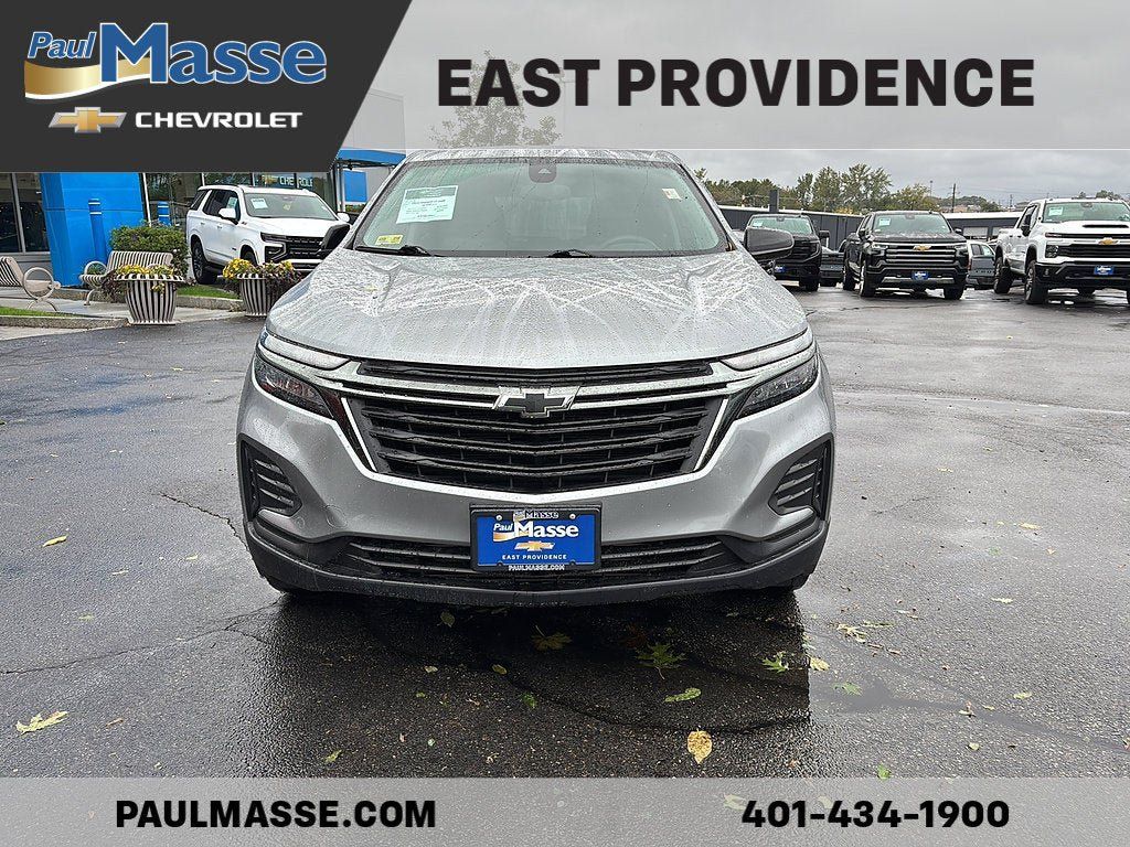 Certified 2024 Chevrolet Equinox LS w/ LS Convenience Package AWD/4WD image 2