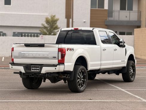 Used 2017 Ford F350 Platinum w/ Platinum Ultimate Package AWD/4WD image 4