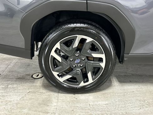 Certified 2025 Subaru Forester Limited w/ Popular Package image 12