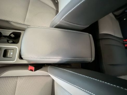 Used 2017 Ford Escape SE AWD/4WD image 20