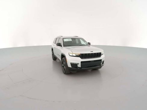 New 2025 Jeep Grand Cherokee L Limited w/ Black Appearance Package image 17