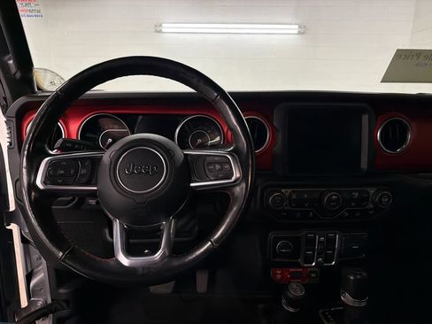 Used 2019 Jeep Wrangler Unlimited Rubicon AWD/4WD image 8