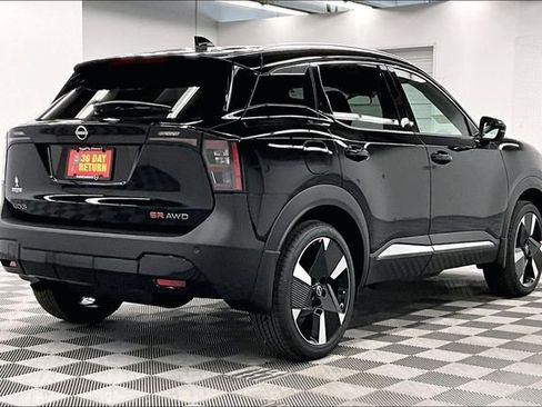 New 2026 Nissan Kicks SR w/ SR Premium Package image 17