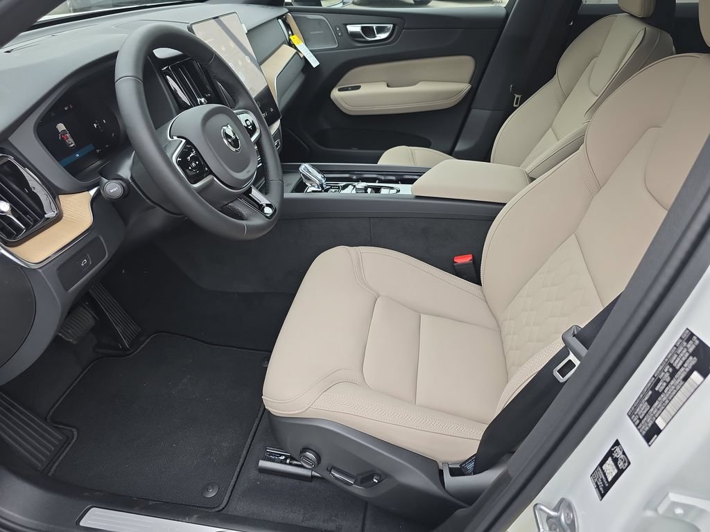 New 2026 Volvo XC60 B5 Plus w/ Protection Package Premier AWD/4WD image 8
