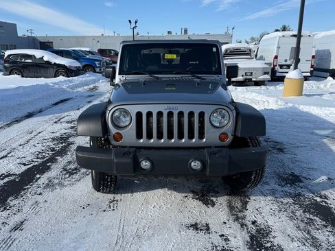 Used 2013 Jeep Wrangler Sport w/ Connectivity Group image 2