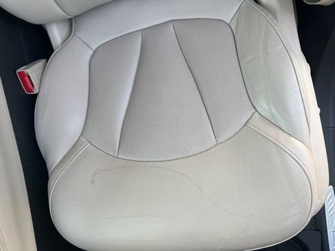 Used 2019 Buick Envision Essence FWD image 29