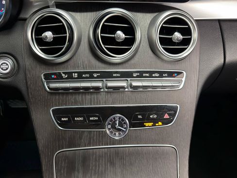 Used 2021 Mercedes-Benz C 300 4MATIC Sedan image 22