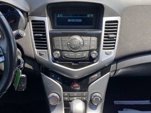 Used 2013 Chevrolet Cruze LT FWD image 20