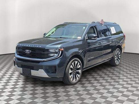 Certified 2025 Ford Expedition Max Platinum w/ Driver's Package AWD/4WD image 3