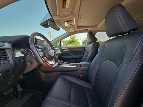 Used 2021 Lexus RX 350L FWD w/ Premium Package image 17