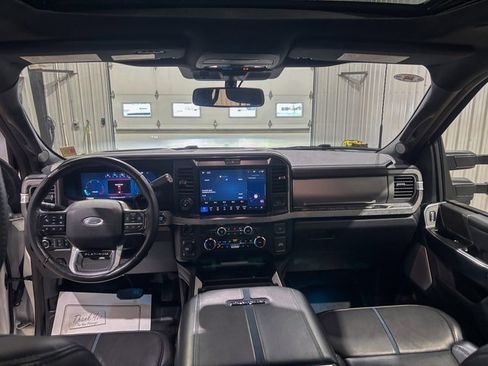 Used 2025 Ford F250 Platinum image 23
