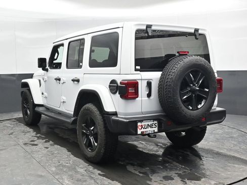 Used 2023 Jeep Wrangler Altitude image 10