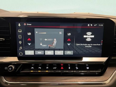 Certified 2023 GMC Sierra 1500 SLT w/ SLT Premium Plus Package AWD/4WD image 23