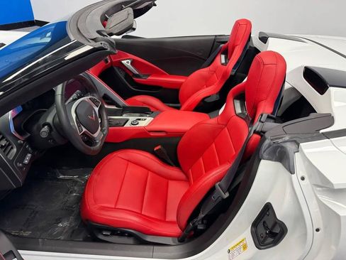 Used 2016 Chevrolet Corvette Z06 w/ 3LZ Preferred Equipment Group RWD image 14