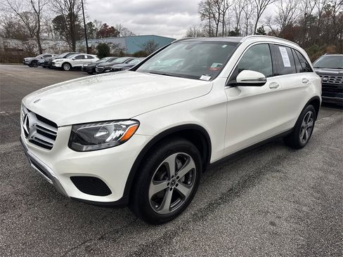 Used 2018 Mercedes-Benz GLC 300 w/ Premium Package image 3