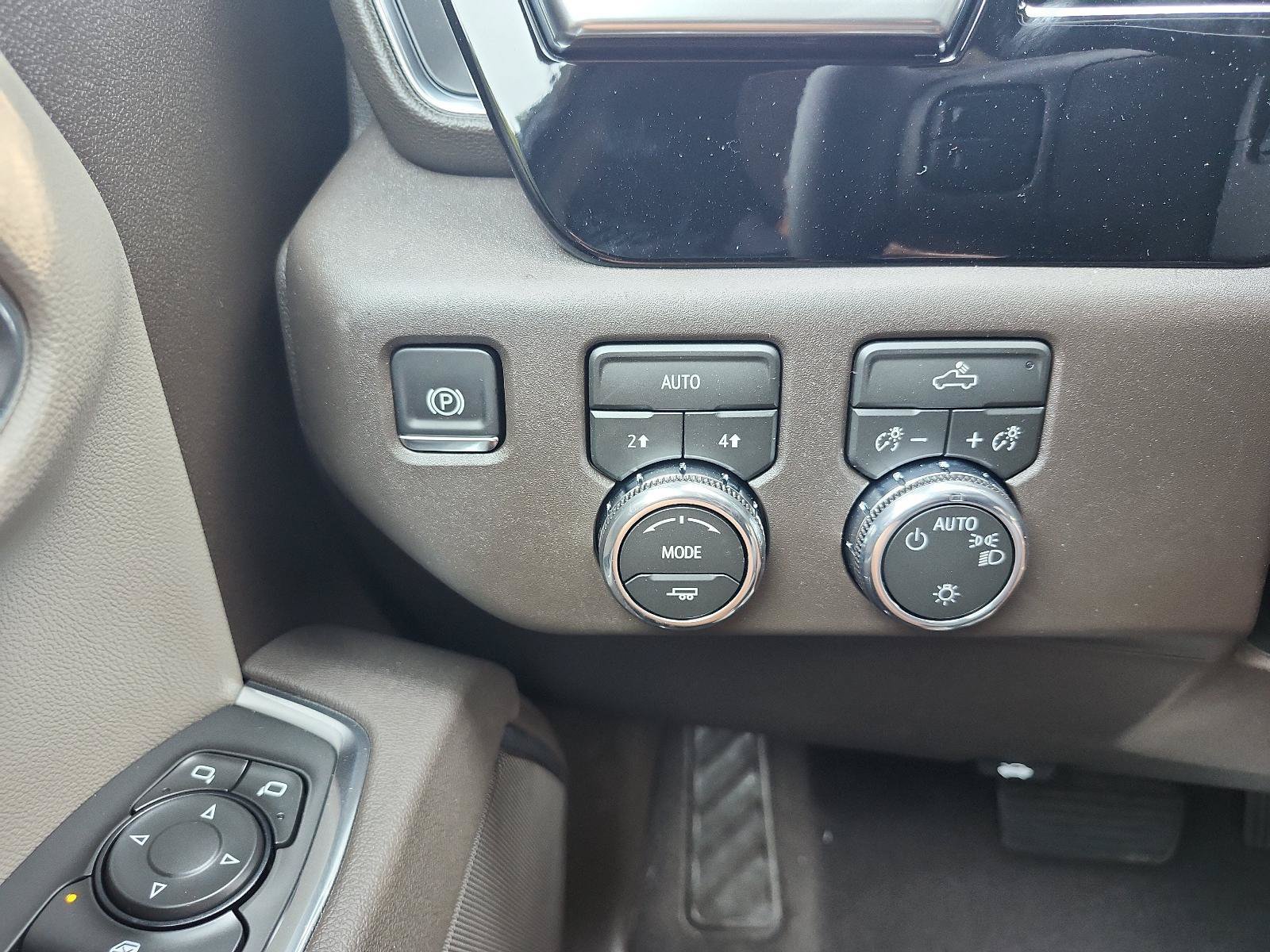 New 2026 GMC Sierra 1500 SLE AWD/4WD image 18