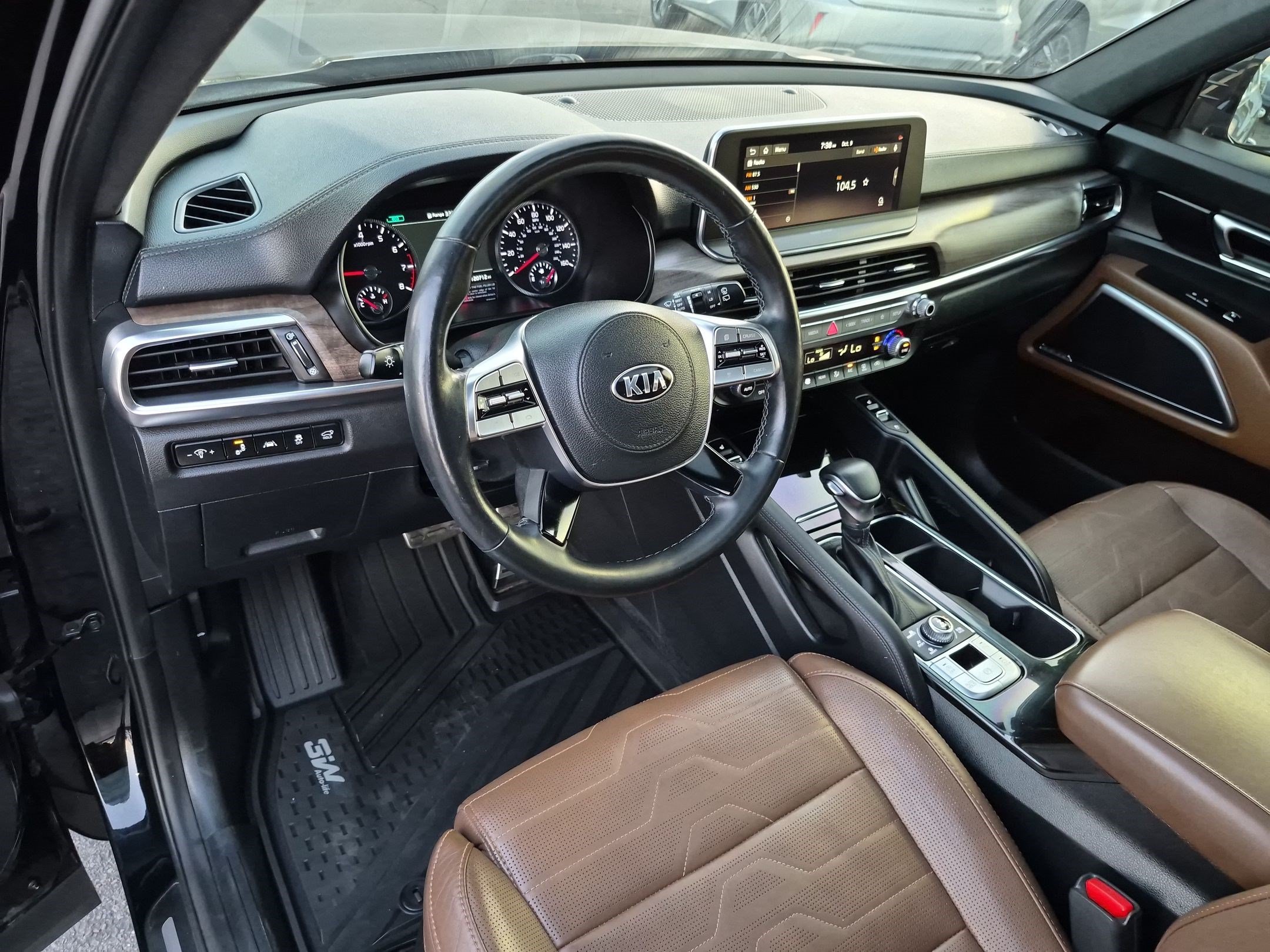 Used 2020 Kia Telluride SX w/ SX Prestige Package AWD/4WD image 16