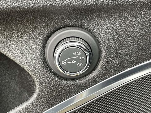 Used 2022 Buick Enclave Premium w/ Surround and Sites Package image 19